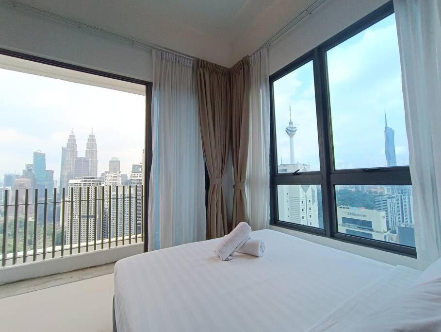 Cl 30A Super Kl View Infinity Pool Klcc Apartment Kuala Lumpur Luaran gambar