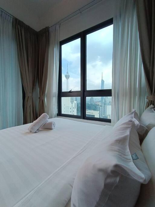 Cl 30A Super Kl View Infinity Pool Klcc Apartment Kuala Lumpur Luaran gambar